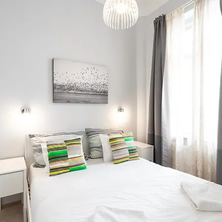 Luxury With Spacious Livingroom At Opera House 公寓 *