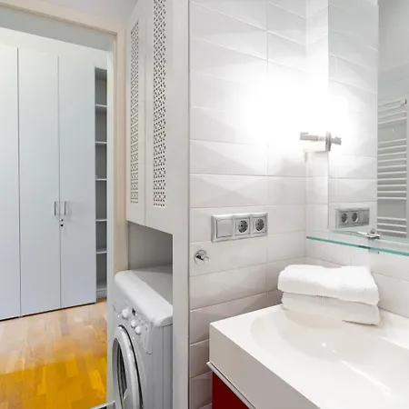 Luxury With Spacious Livingroom At Opera House * 布达佩斯