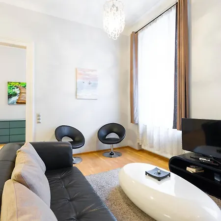 Luxury With Spacious Livingroom At Opera House 公寓 *