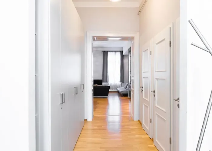 Apartament Luxury With Spacious Livingroom At Opera House